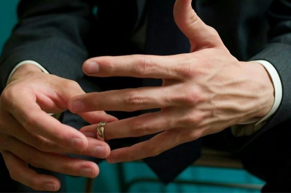 What Are Damascus Rings & Why Are They Affordable?